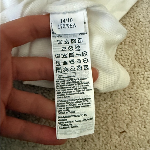 White cropped All Saints tank top - Picture 7 of 8